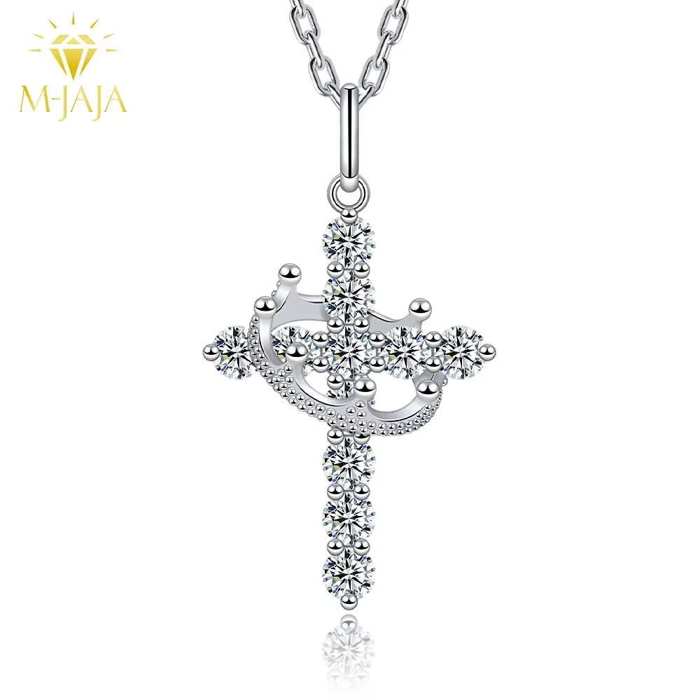 Collier avec pendentif couronne rotative en Moissanite pour femmes