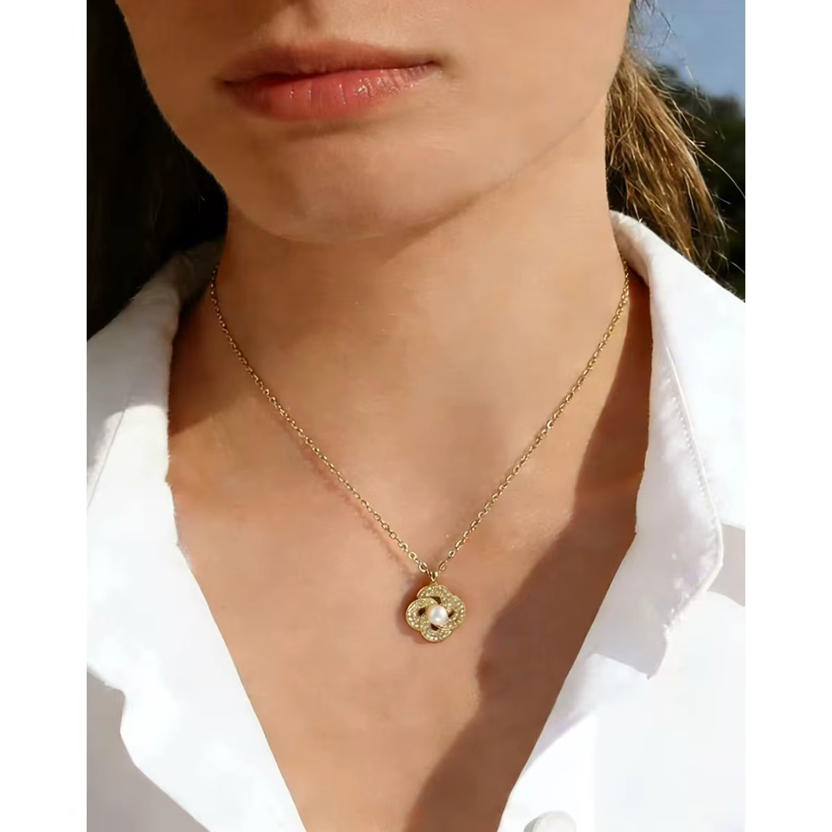 YACHAN Collier pendentif en cristal de luxe pour femmes Chic Vintage Plaqué or 18K en acier inoxydable Bijoux tendance