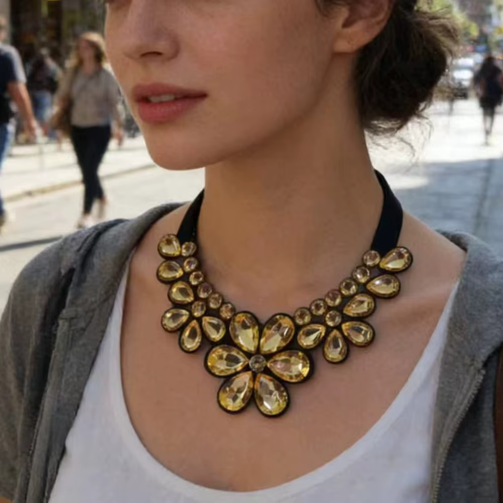Bijoux élégants en résine transparente avec fleurs multicolores