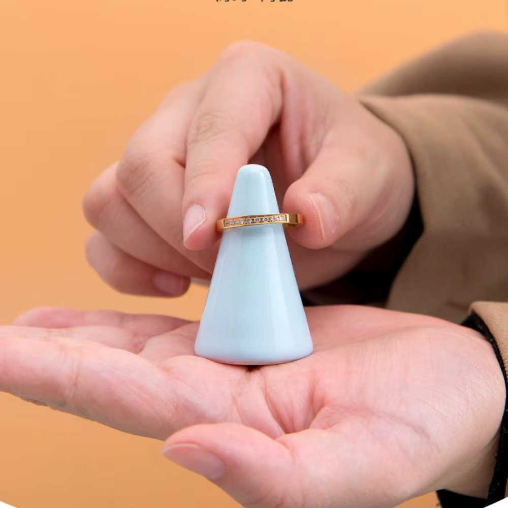 Support en céramique simple et petit en forme de doigt pour bagues