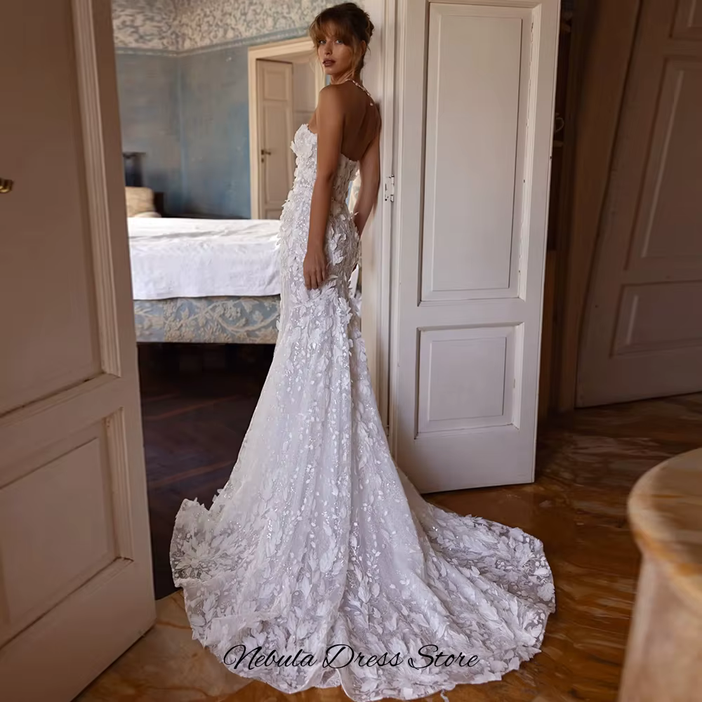 Robes de mariée personnalisées faites à la main avec fleurs et paillettes