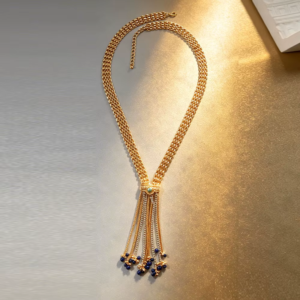 Collier lariat à pampilles en maille métallique