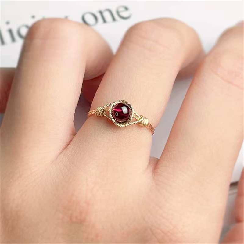 Bague en grenat naturel rempli d'or 14K