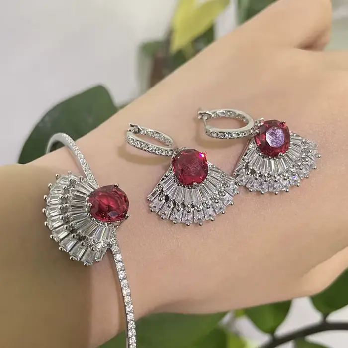 Nouvelle Tendance 2026 : Parures de Luxe en Cristal – Pendentif Cœur Rose et Coquillage Vert, Collie