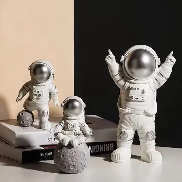 3 pièces/ensemble nouvelle décoration d'astronaute modèle mignon petit astronaute voiture maison sal